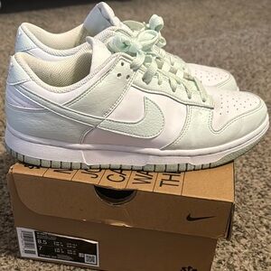 Nike Dunks (Low) Mint Green Sneakers